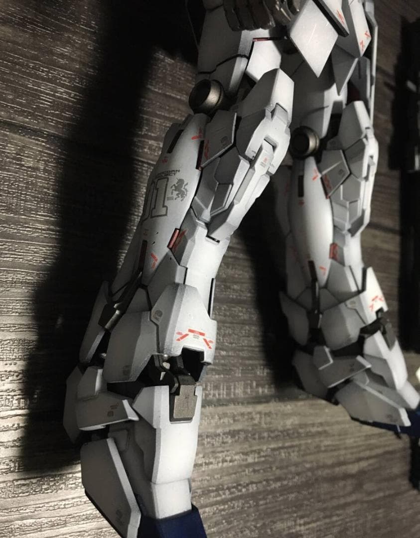 近日処分予定 MG 1/100 RX-0 ユニコーンガンダム 塗装完成品