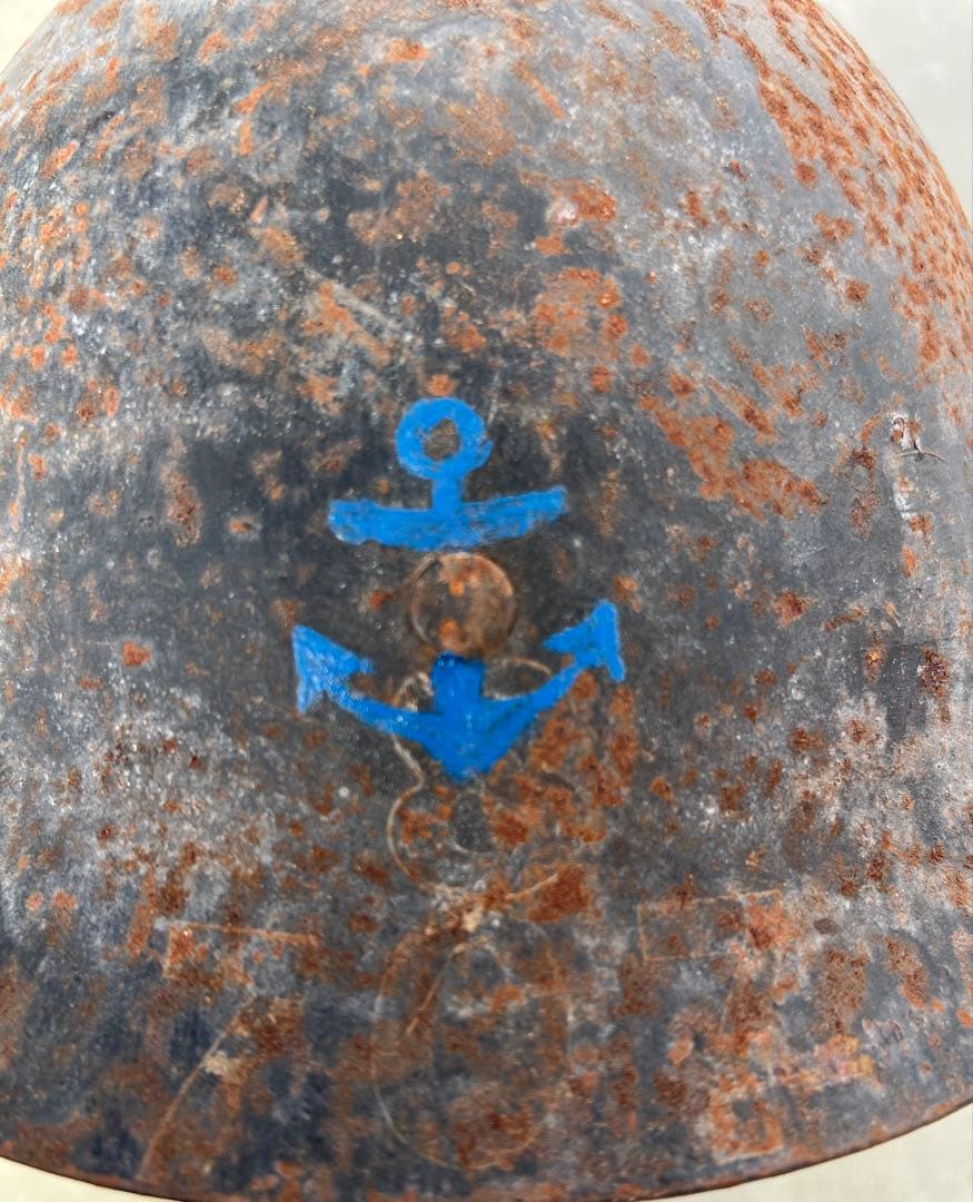 片*中様 【当時物】日本海軍 鉄帽（ヘルメット）九〇式 刻印有