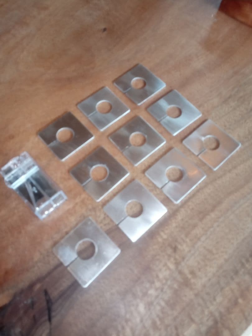 ラウハラ専用アイテム\"キューブ君ミニカッター”