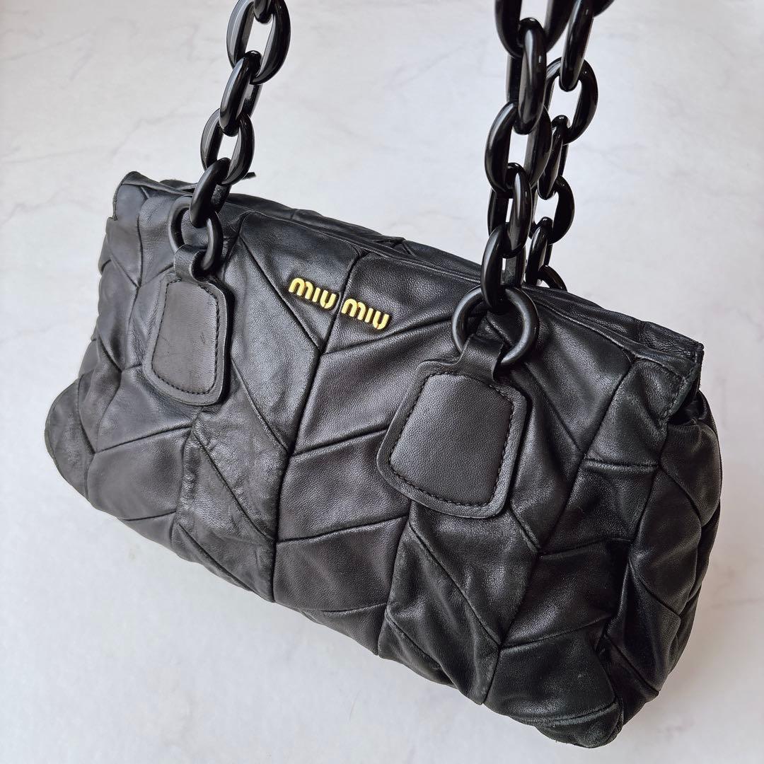 MIUMIU ブラックレザー キルティング チェーン 黒 ショルダーバッグ