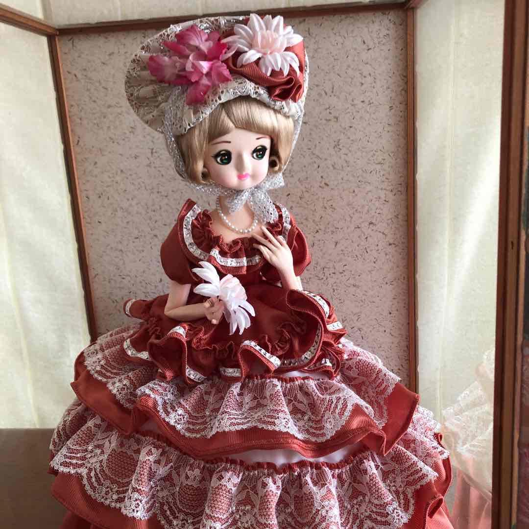 ストア フランス人形 ガラスケース入り フランス人形 ガラスケース入り