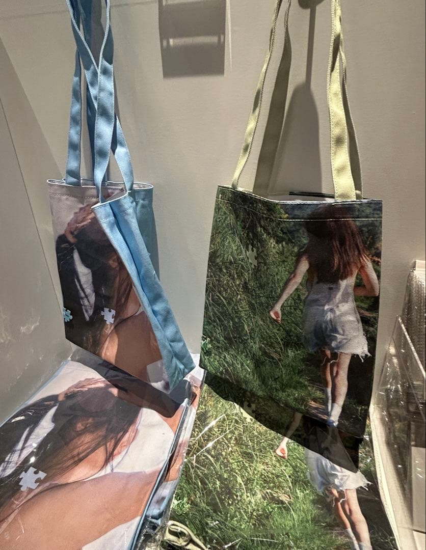 新品未開封】ジェニ 写真展 トートバッグ BLACKPINK ② - メルカリ