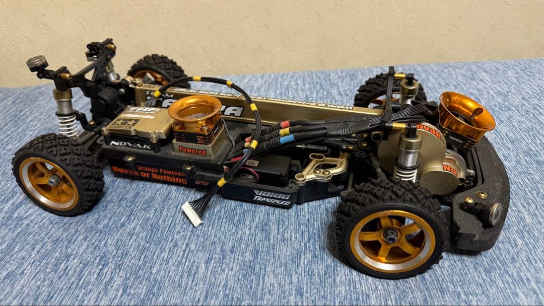 TAMIYA XV-01 メカ付き組済シャーシ 未塗装ボディ