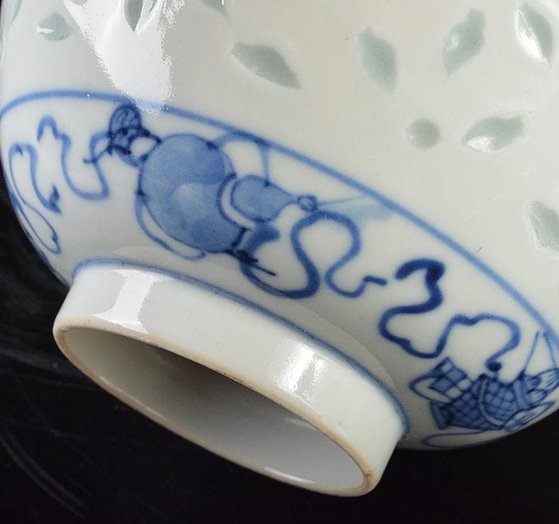 中国 大清康煕年製 青花蓮花文 透蛍手蓋茶碗 M R5197