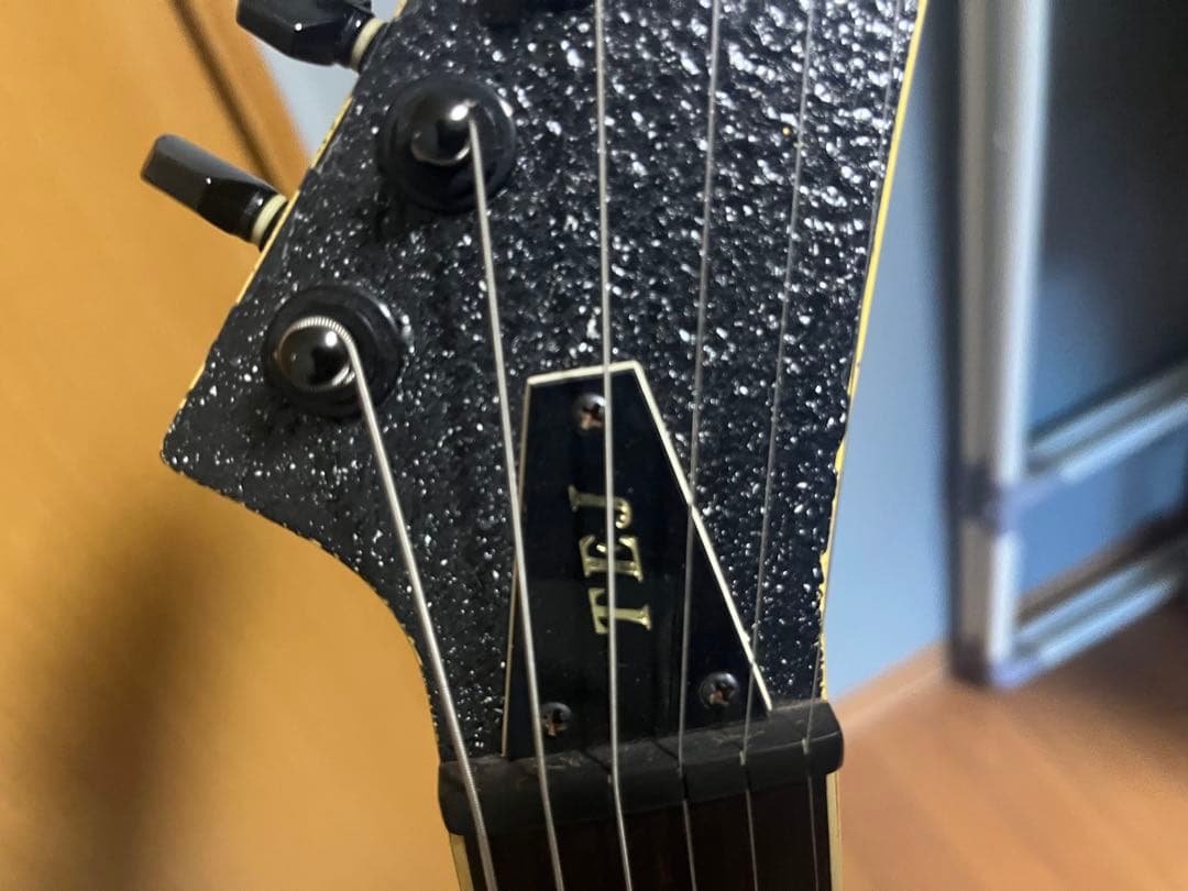 フェルナンデス 布袋モデル風 コンクリートギター