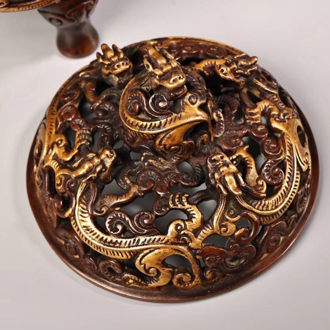 中国古美術・旧蔵鏨刻鎏金の熏香炉・純赤銅・純手作り・高浮彫・置物・茶道具・文房具