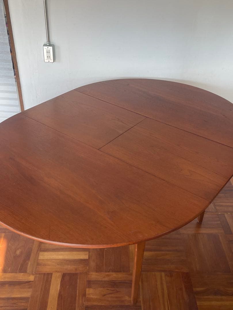 イギリス ヴィンテージ チーク ラウンド エクステンション ダイニング テーブル