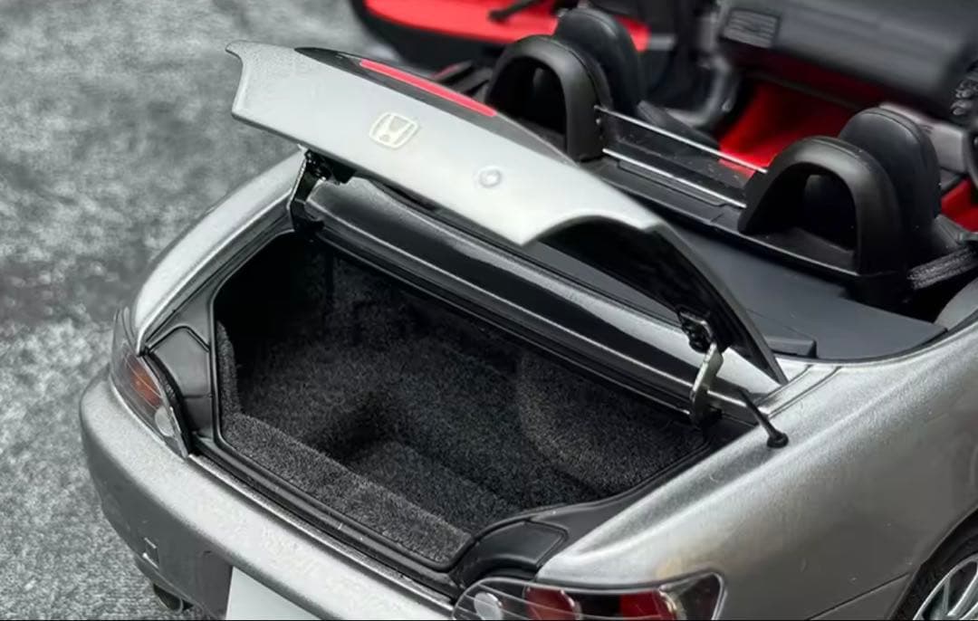 ホンダ S2000 1/18 スケールモデル