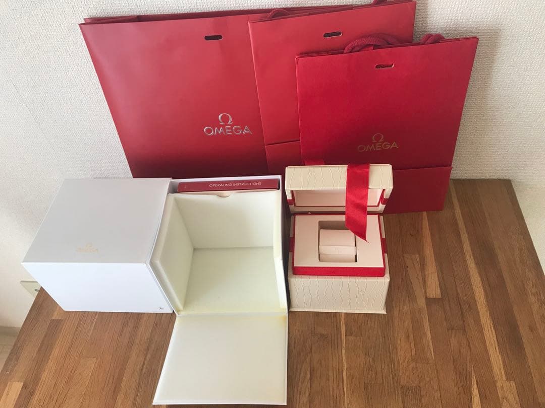 OMEGA オメガ BOX 時計ケース 空箱48個 25kg OMEGA オメガ BOX 時計