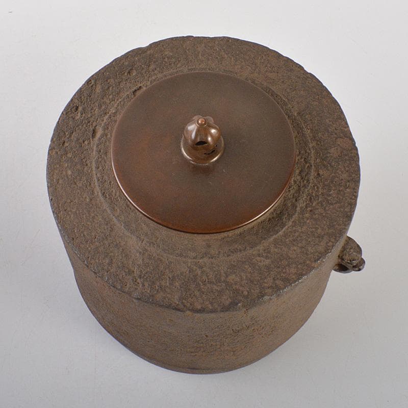 茶道具　釜師　伊藤鐐一造　肩衝筒釜　鉄釜　共箱　V　6567C