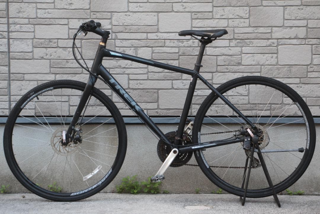 引き取り限定♪人気のTREK♪FX2♪通学やレジャーなどに♪マッドブラック♪