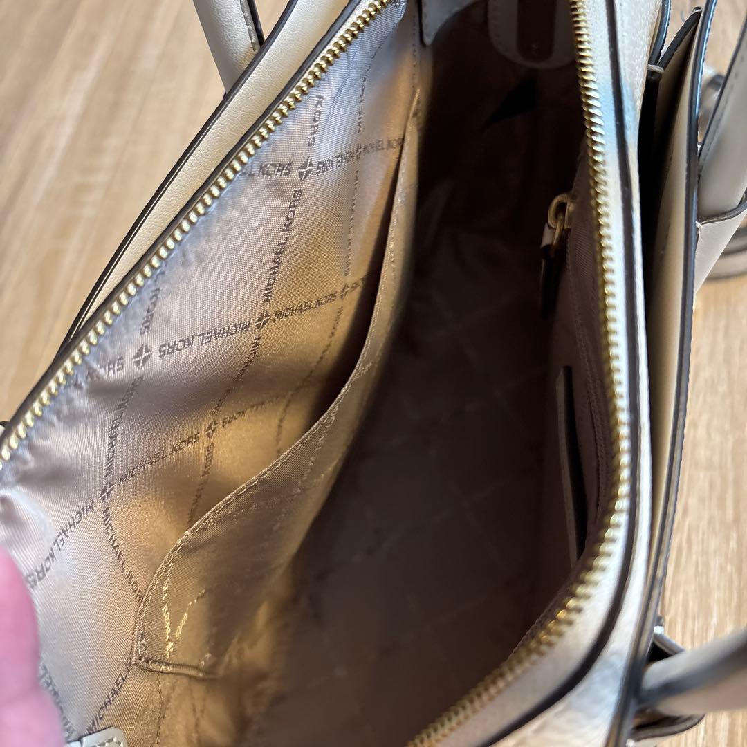 MICHAEL KORS ライトグレー ショルダーバッグ美品