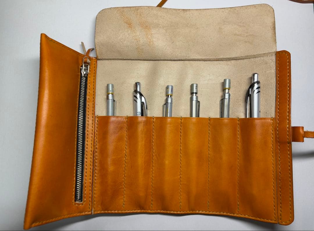 lyricページ オーダーロールペンケース・ノートカバーA5用