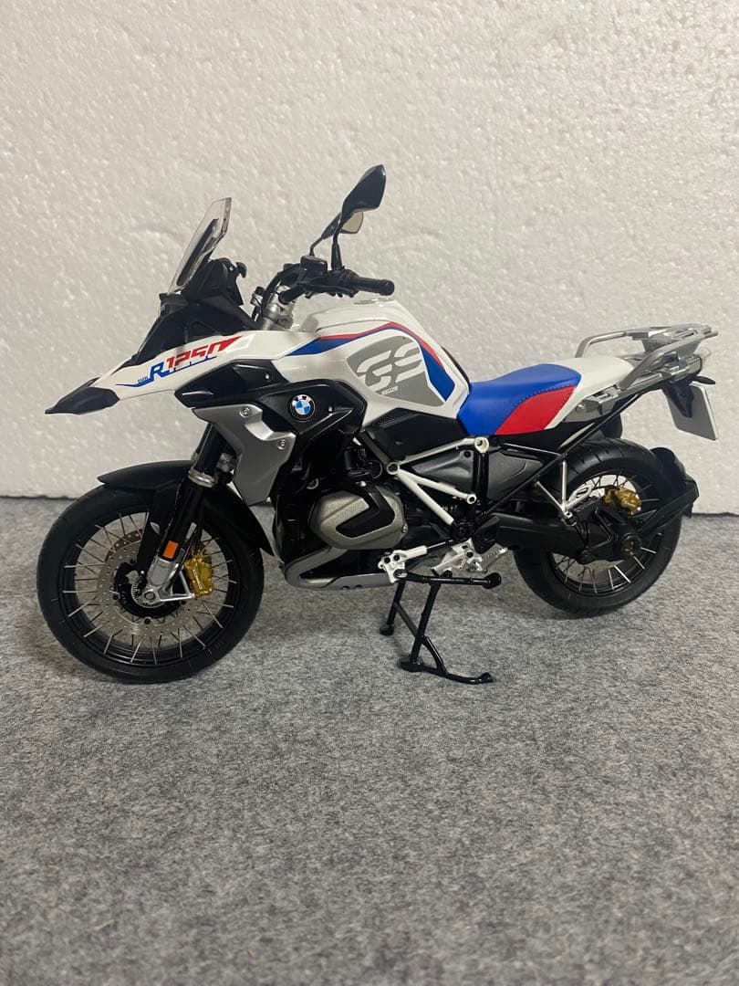 BMW R1250GS 1/12スケールモデル