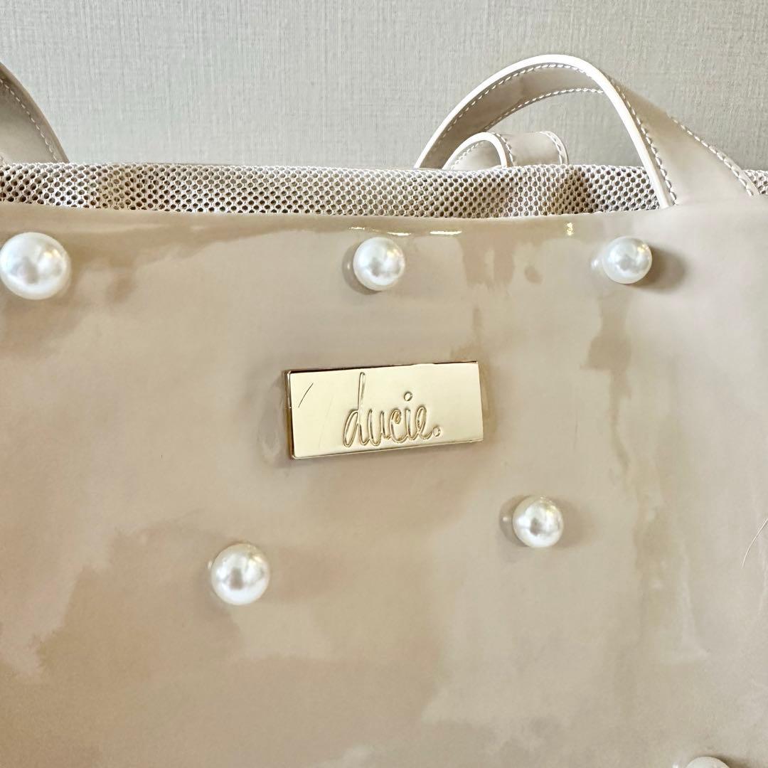 Ducie キャリーバッグ ベージュ