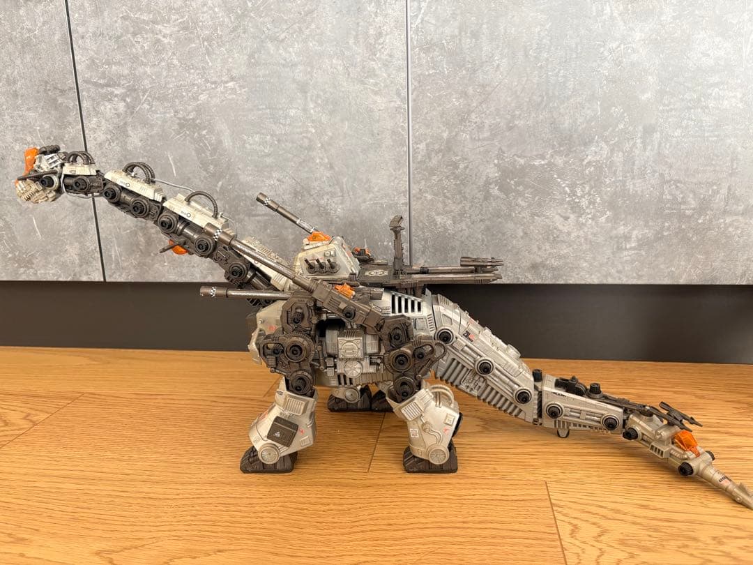 ゾイド ウルトラザウルス（ジャンク品）