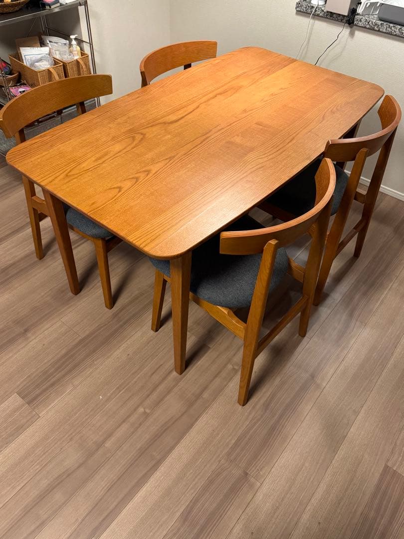 【美品】ウニコ TOVE トーヴ ダイニングテーブルのみ