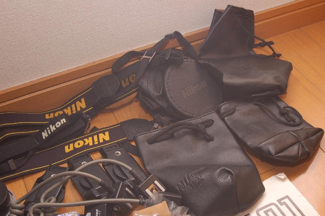 片付け】Nikon 一眼レフカメラ、アクセサリー大量セット