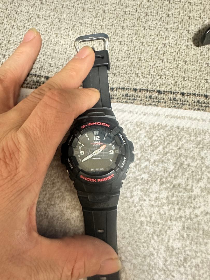 6本G-SHOCK ブラックモデルと2 本 CASIO