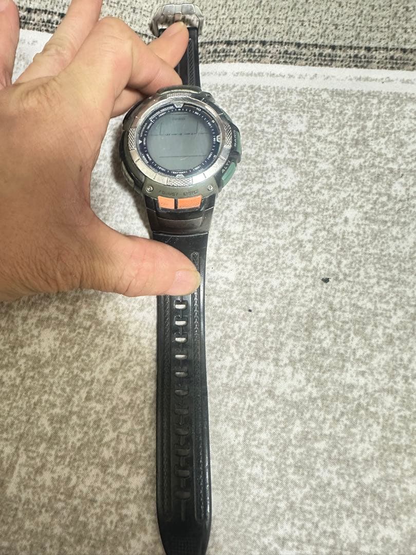 6本G-SHOCK ブラックモデルと2 本 CASIO