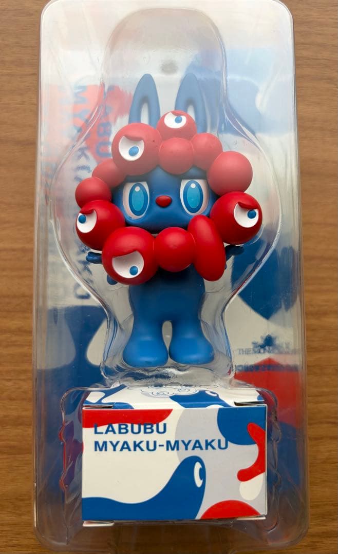 LABUBU MYAKU-MYAKUストラップ付フィギュア ラブブ ミャクミャク