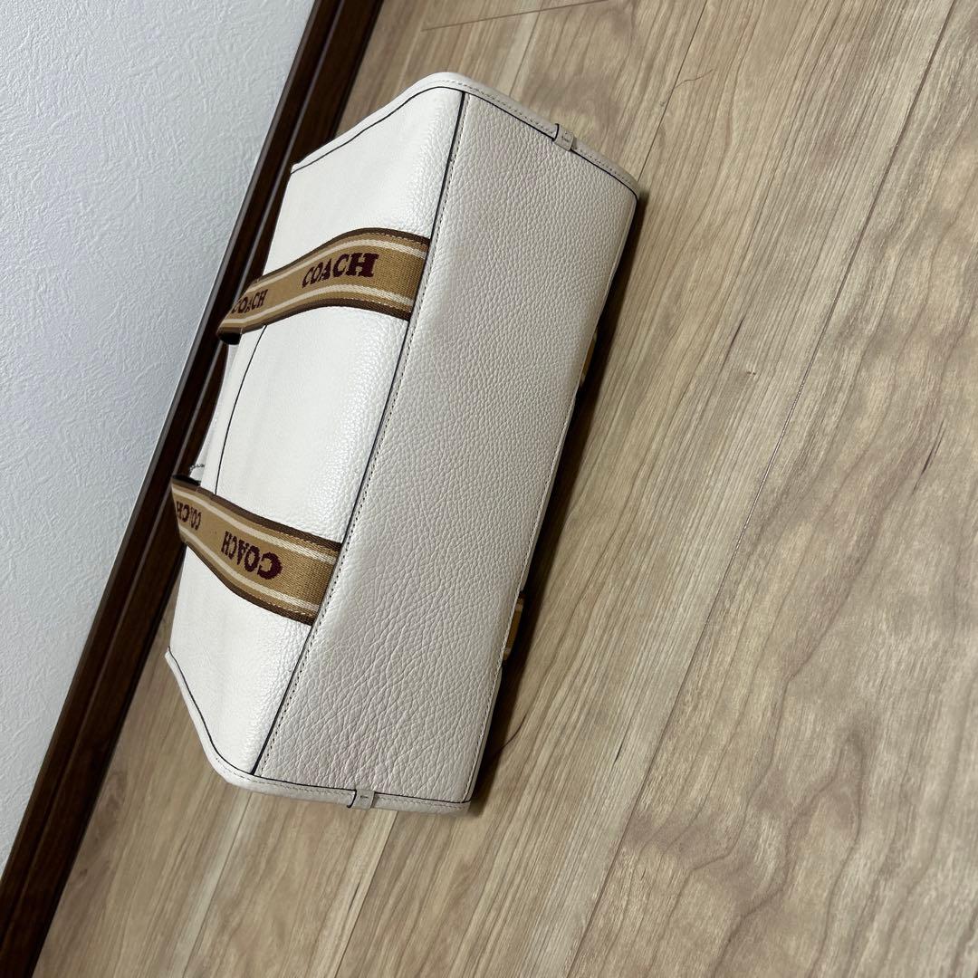 コーチ　ショルダーバッグ　ハンドバッグ　A4収納可