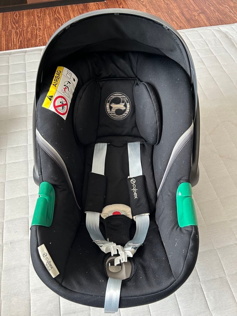 Cybex エイトンS2 i-size、ベースワン、アダプター3点セット