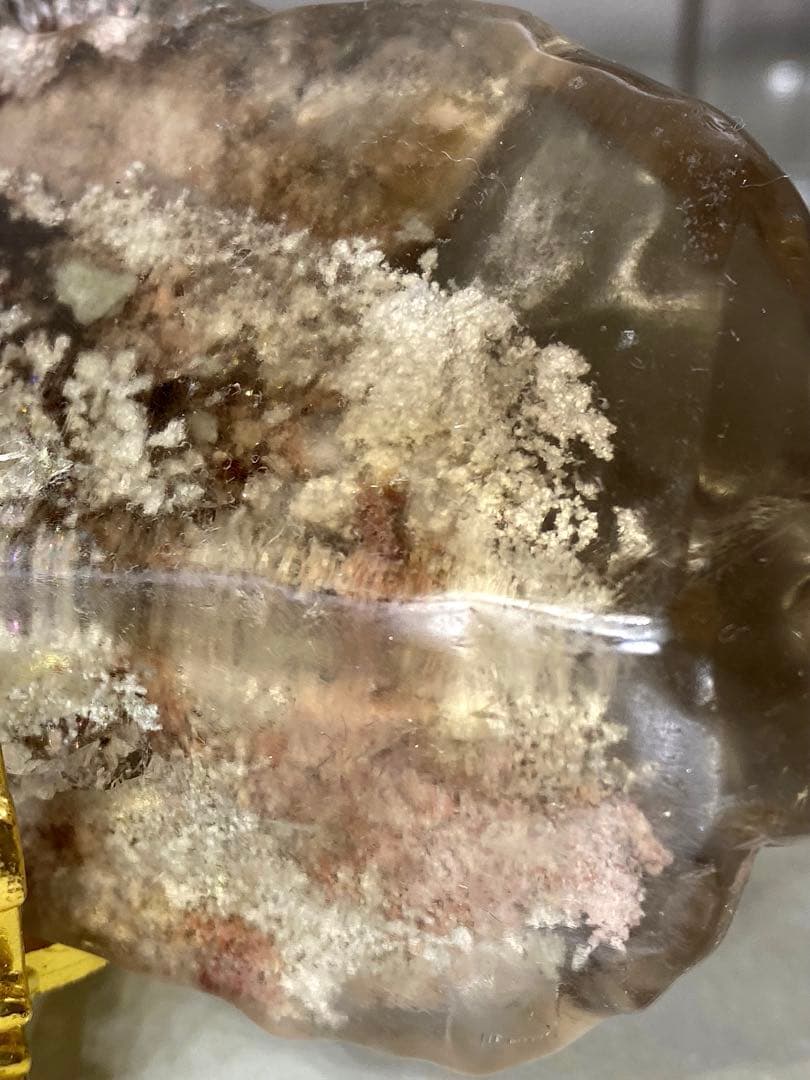 T1034ピンクホワイトガーデンクォーツ原石ルチル針瑪瑙共生ラダー虹