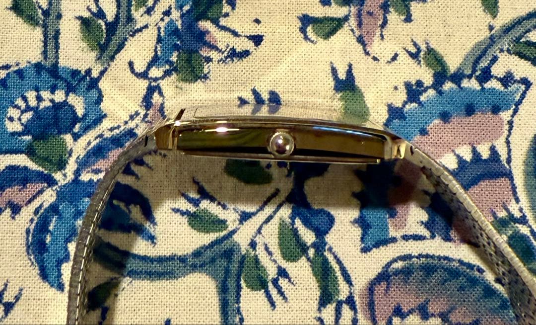 RADO DiaStar 金色側時計