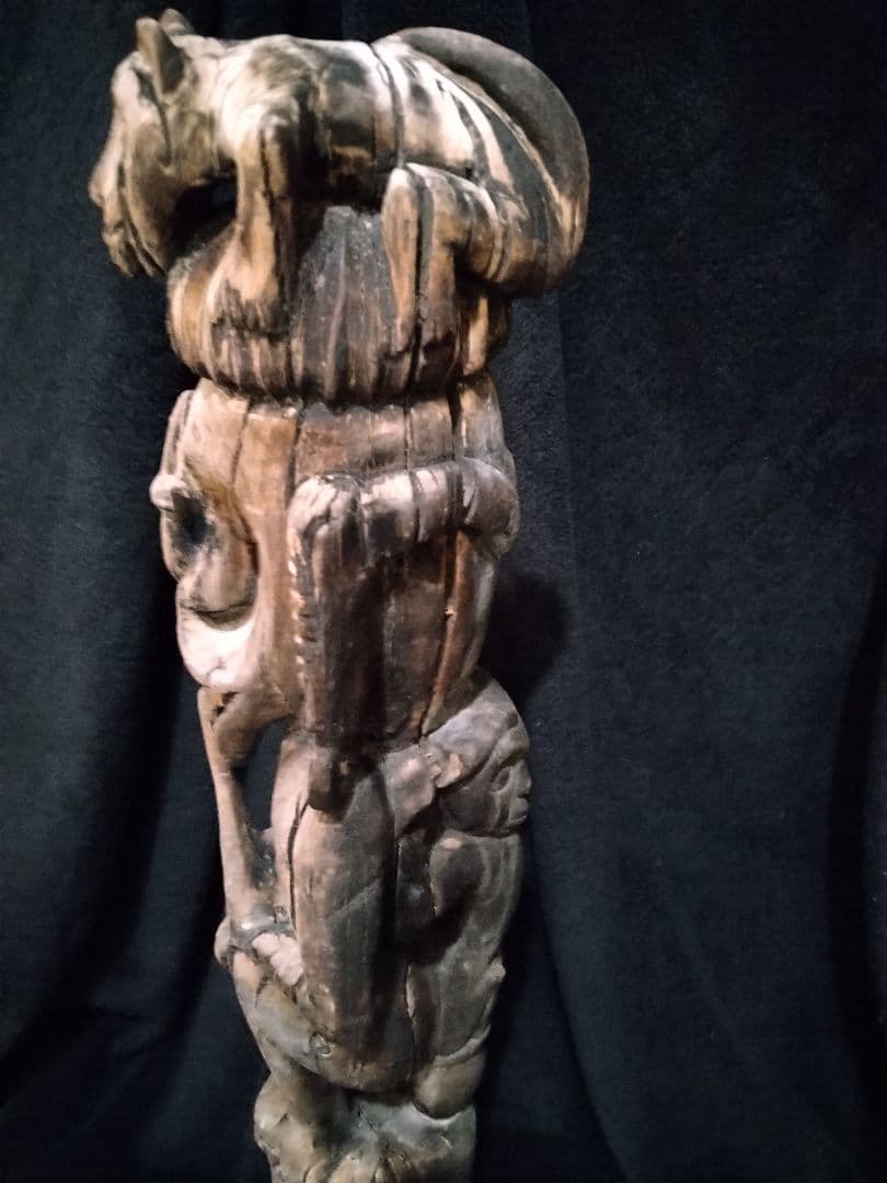 ダヤク族 ハンパトン 守神 神像 木彫 儀式 呪物 プリミティブアート 首狩族