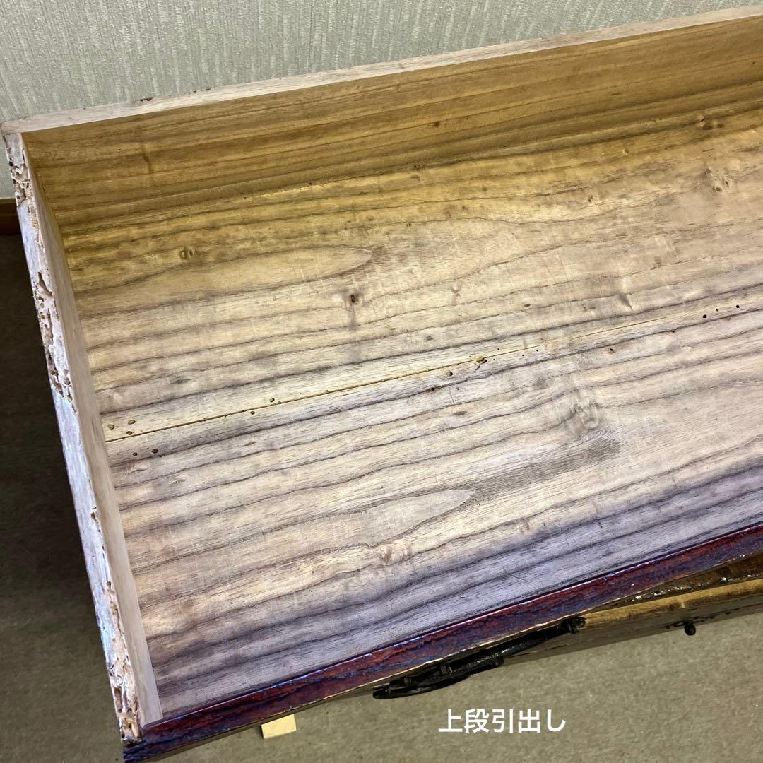 アンティークな刀箪笥（外枠概寸 W116㌢、H41㌢、D33㌢）