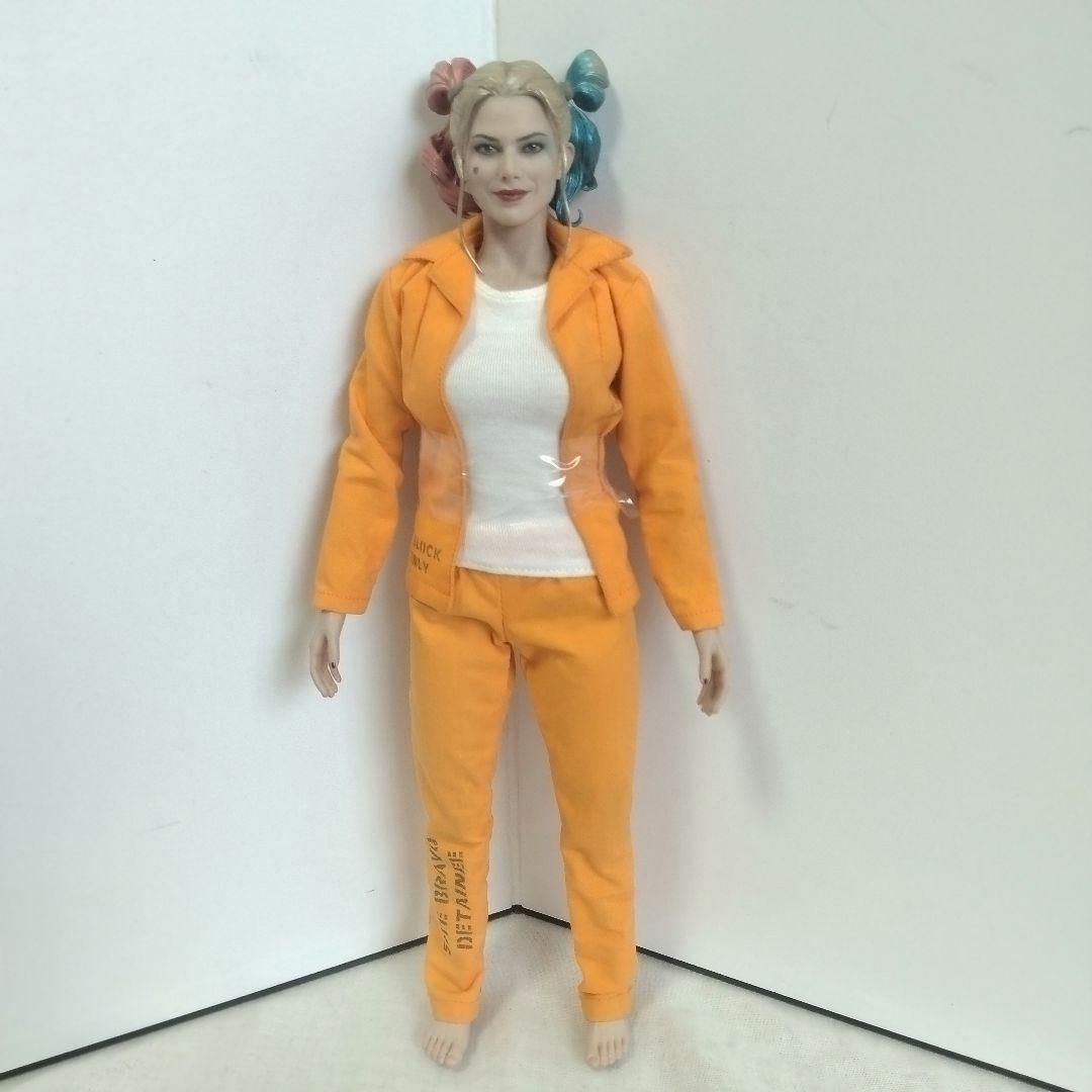 36　ホットトイズ　スーサイド・スクワッド　ハーレイ・クイン　囚人服バージョン