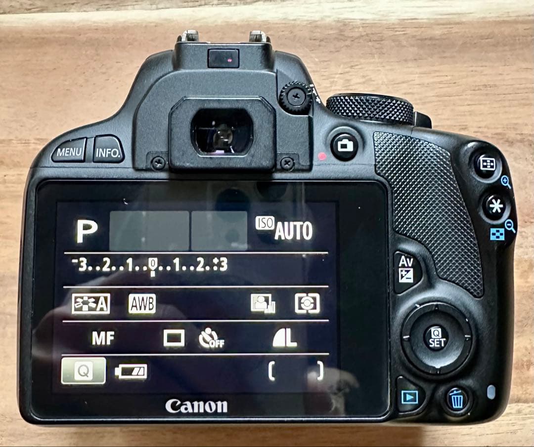 Canon EOS Kiss X7 ボディー 難あり