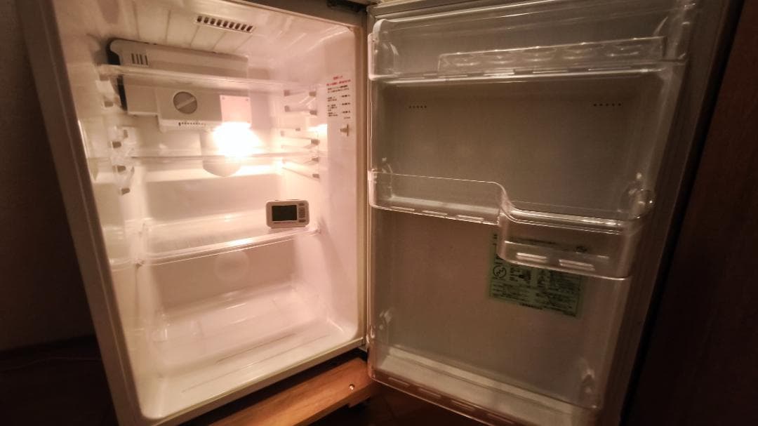 三菱 ノンフロン冷蔵庫 MR-14M-W 136L