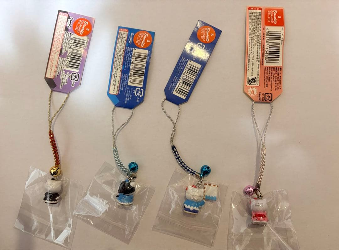 ハローキティ　ご当地　京都限定　銀閣寺　新選組　ストラップ　根付