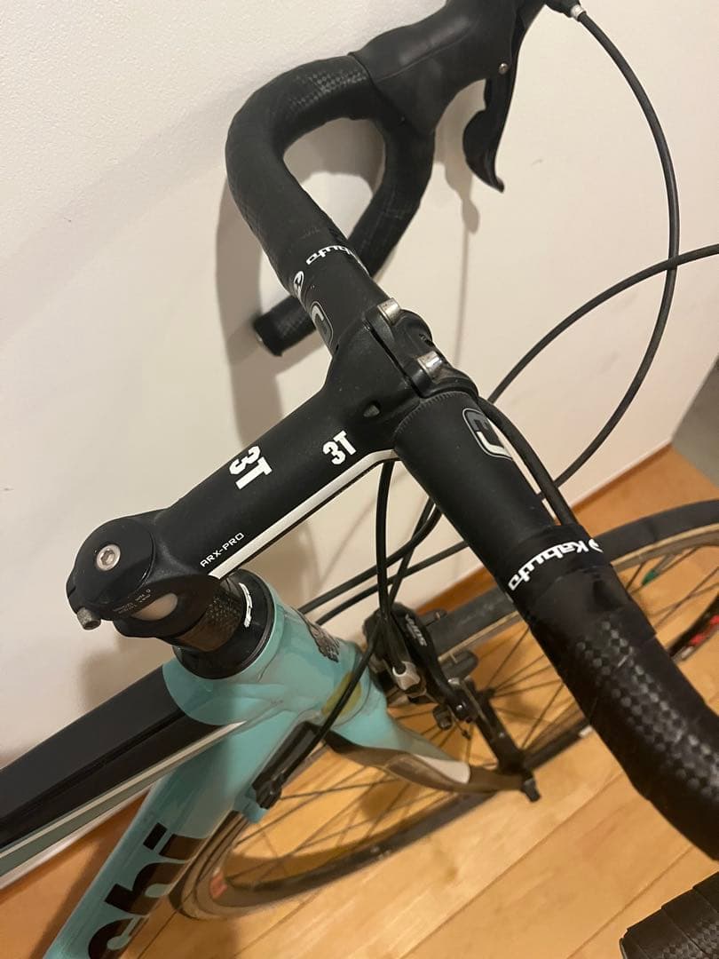 シーザリオ　Bianchi Nirone ロードバイク 水色