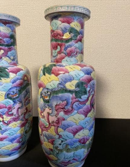 海】中国美術品 大清道光年製在銘 粉彩獅子図花瓶 九獅子花瓶 2本 希少