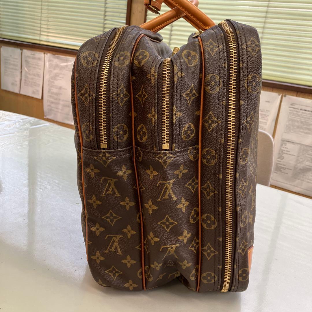 美品⭐︎希少 ルイ・ヴィトン モノグラム シリウス55 新品鍵3個付