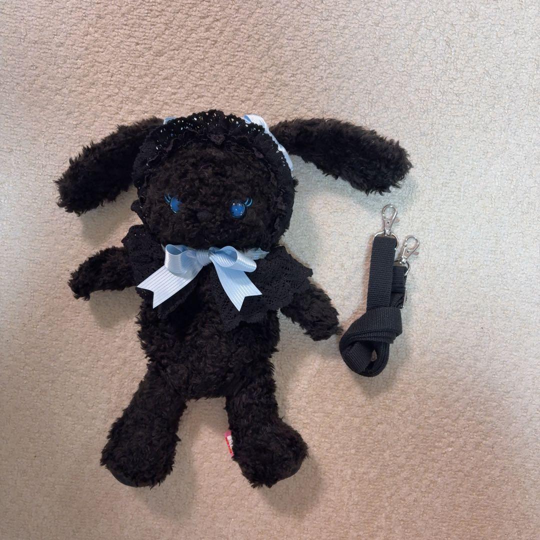 うさくみゃちゃんポシェット 黒サックス - メルカリ