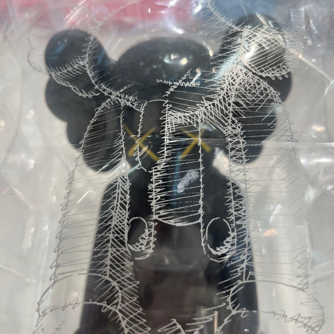 M3】KAWS Small Lie Companion Black