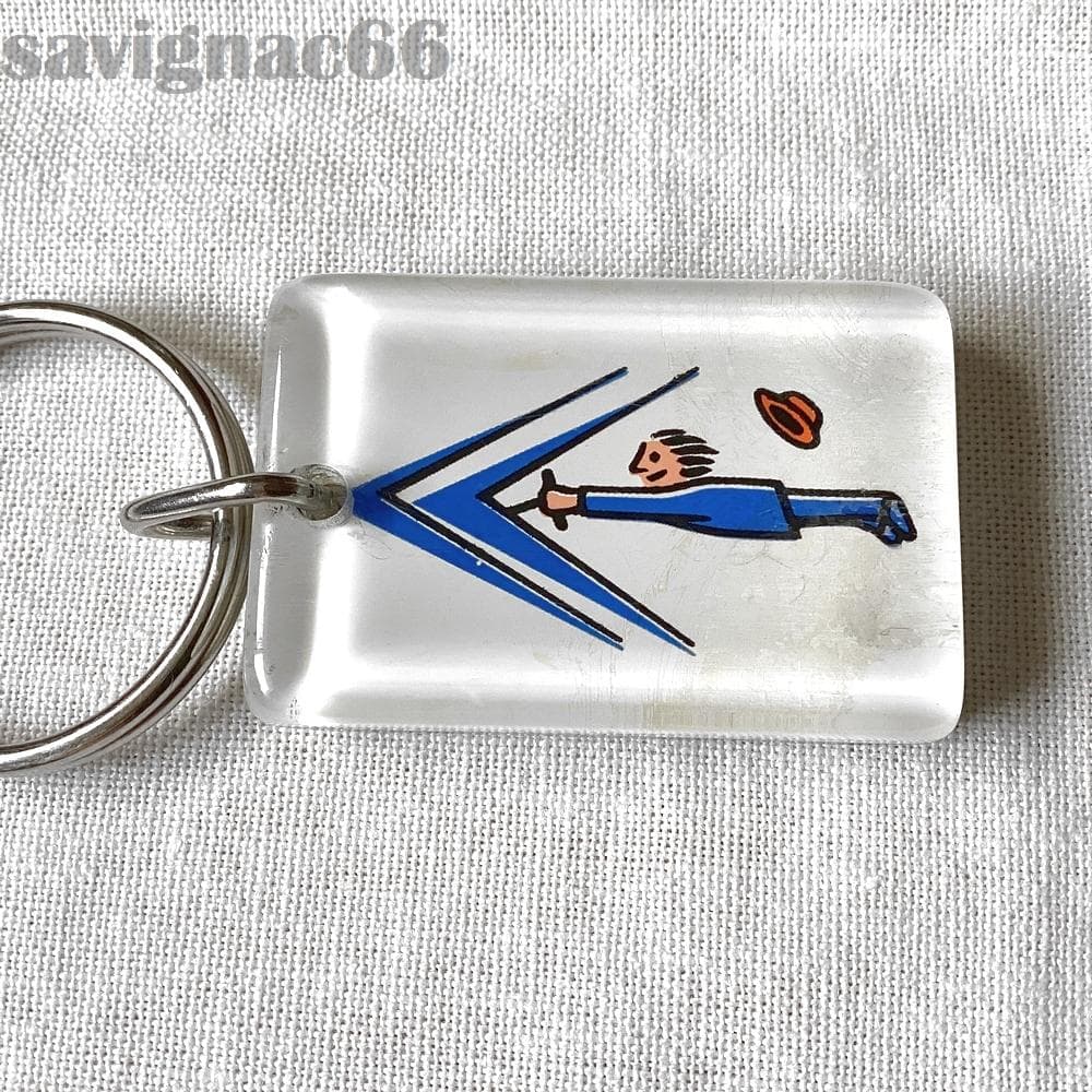 80s フレンチキーホルダー ブルボン CITROEN サヴィニャック - メルカリ