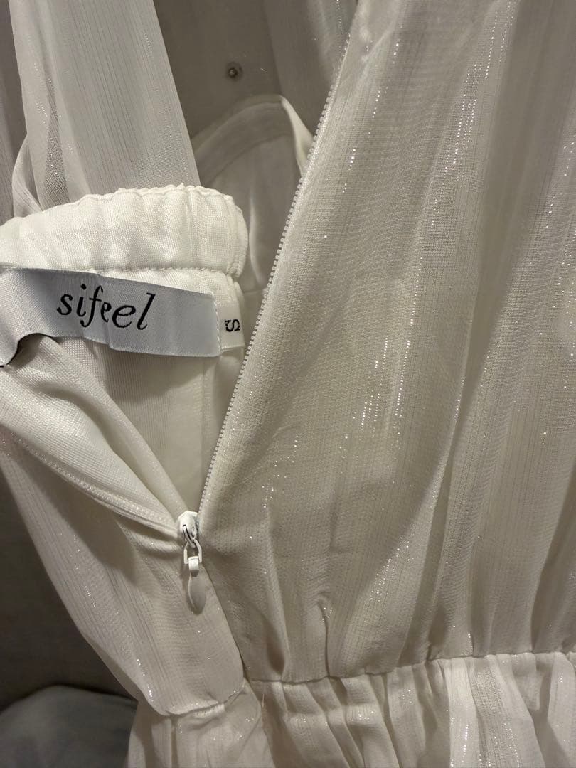 アメスリティアードワンピースドレス　ジュエルズ