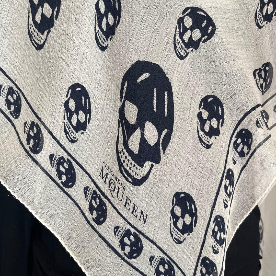 ALEXANDER McQUEEN スカーフ　スカル　シルク