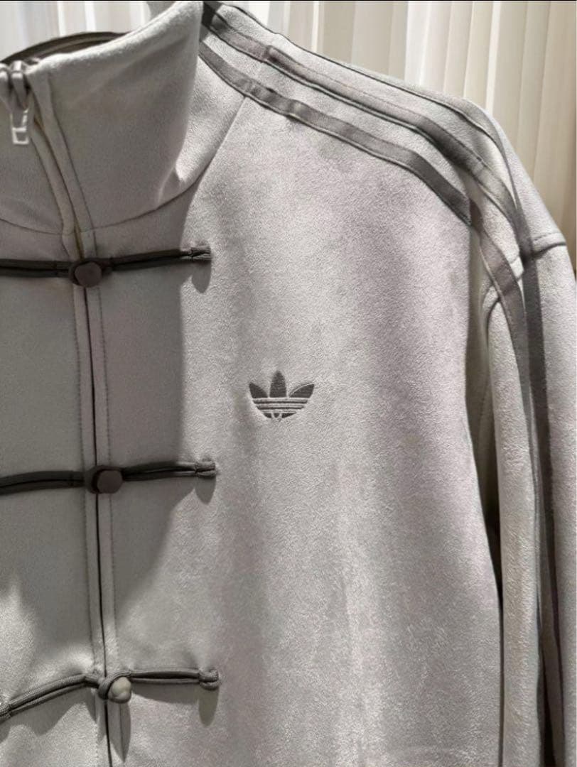 adidasアディダス 中国限定 蛇年トラックジャケット ホワイト Lサイズ”