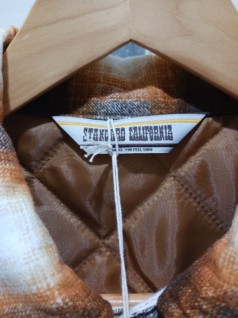 スタンダードカリフォルニア キルティングシャツジャケット　Mサイズ