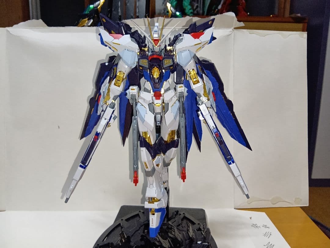 メタルビルド風中華製ストライクフリーダムプラモデル完成品ジャンク METAL BUILD ストライクフリーダム 破損 ジャンク品 - メルカリ