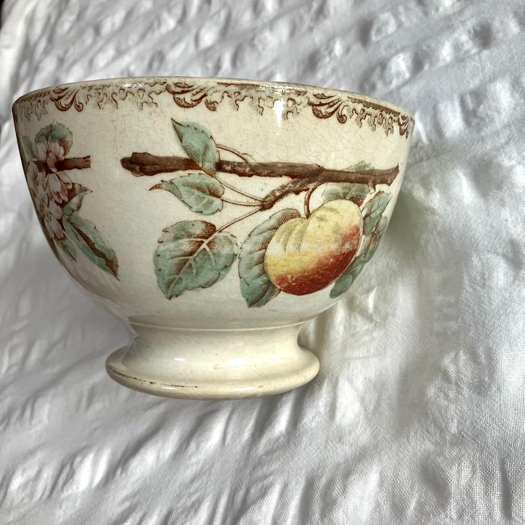 ディゴワンサルグミンヌ窯ステンシル花模様のカフェオレボウル（高さ