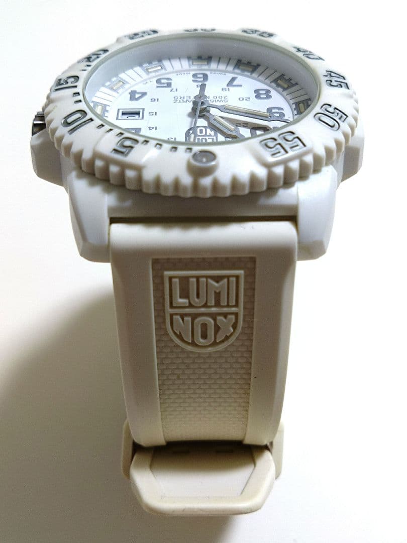 ■美品 LUMINOX 3057 カラーマーク ホワイトアウト 44mm