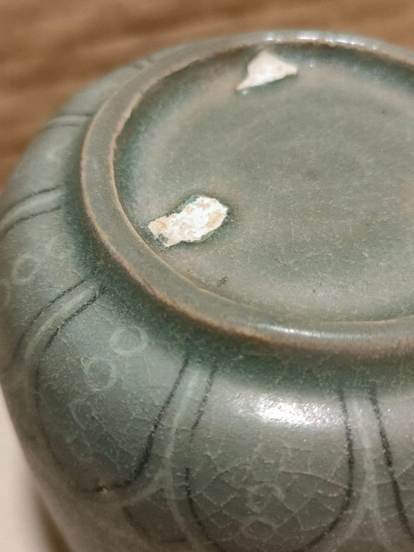 高麗青磁 湯呑 白黒象嵌 李朝 朝鮮美術 時代物骨董アンティーク