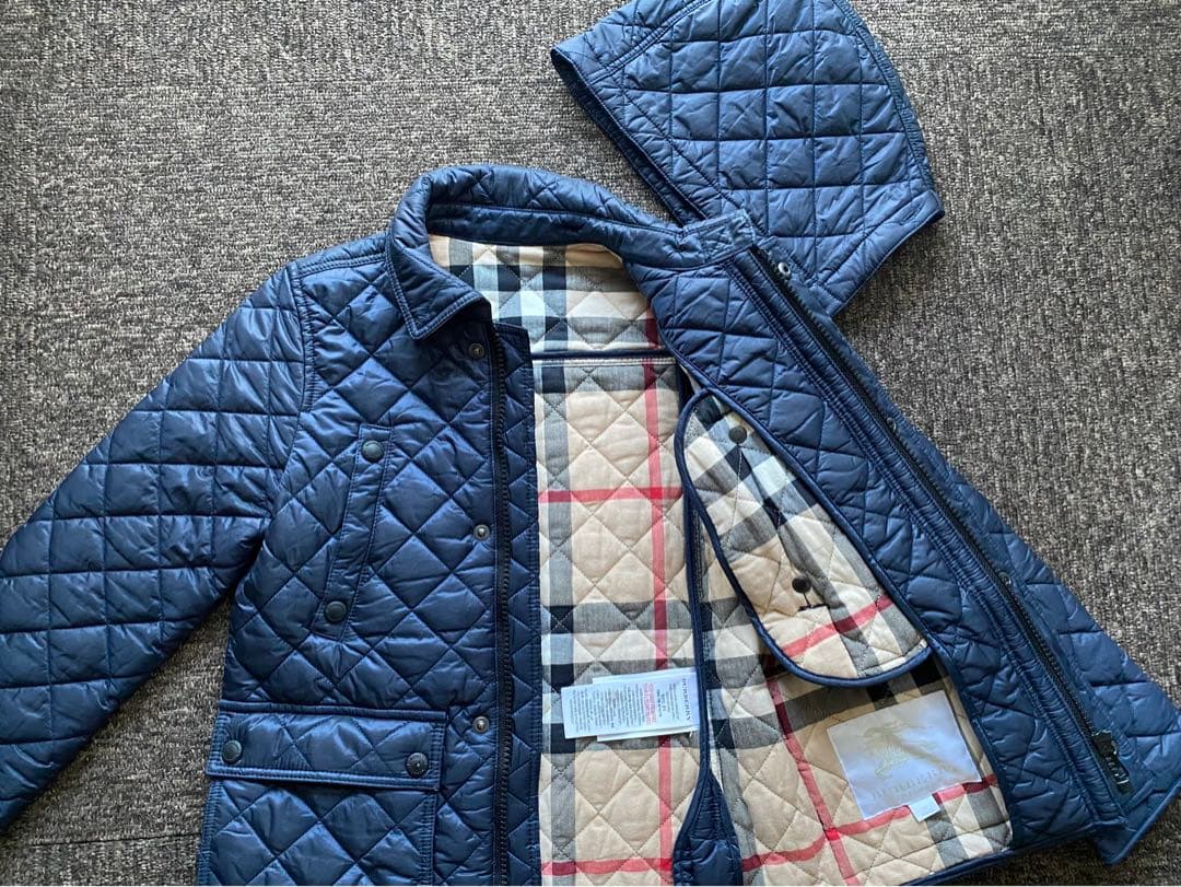 バーバリー 中綿キルティングジャケット 6Y バーバリー 中綿